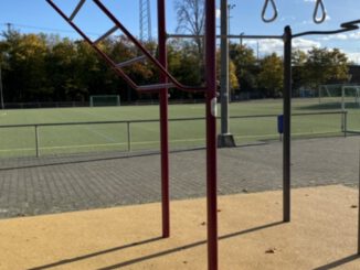 Wiesbaden eröffnet Calisthenics Station und öffentlichen Basketballkorb in Amöneburg