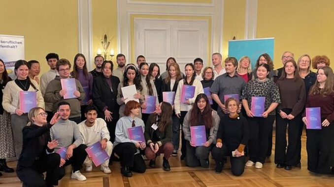 Wiesbaden meldet Rekord: 34 Auszubildende absolvieren Auslandspraktikum im Projekt IndA